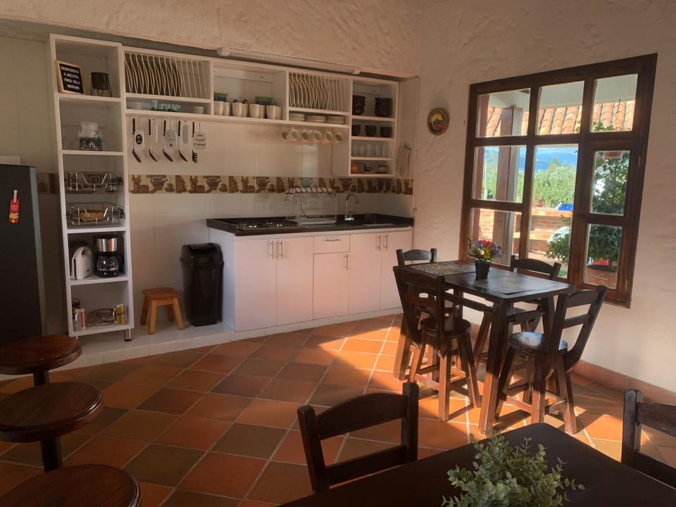 Kitchen or kitchenette, Food and drinks, Meals, stove, kitchen, kitchen