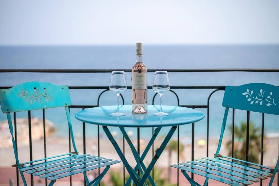 Le balcon de la baie des Anges Apartment in Nice