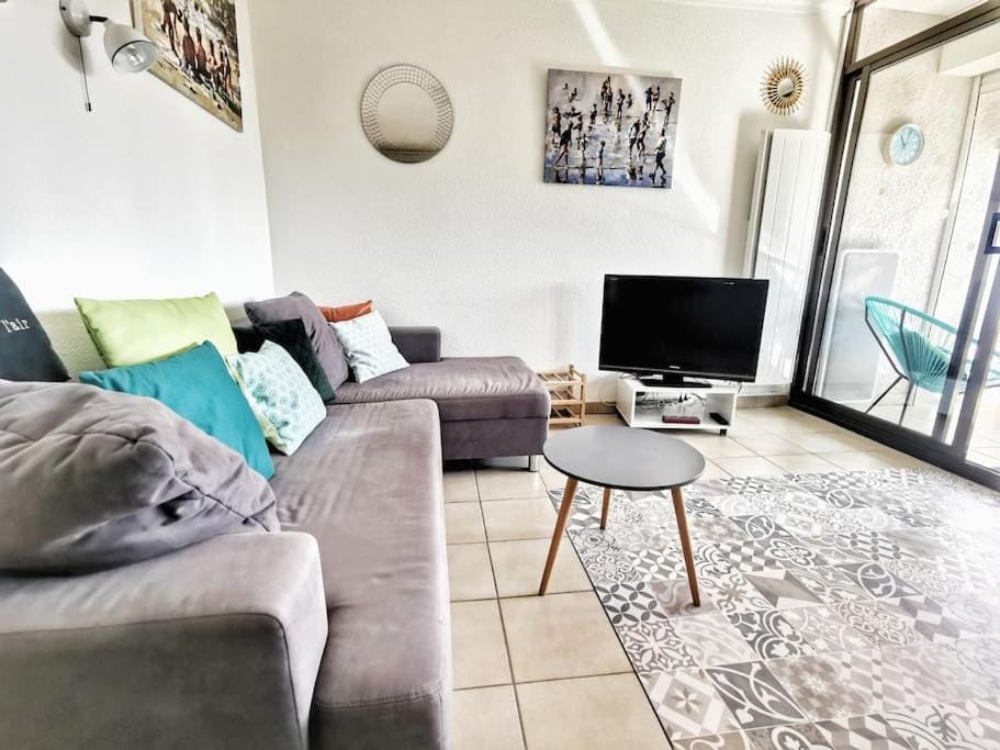 T2 au calme-vue mer et baie de Collioure-Clim-Garage Apartment in Collioure