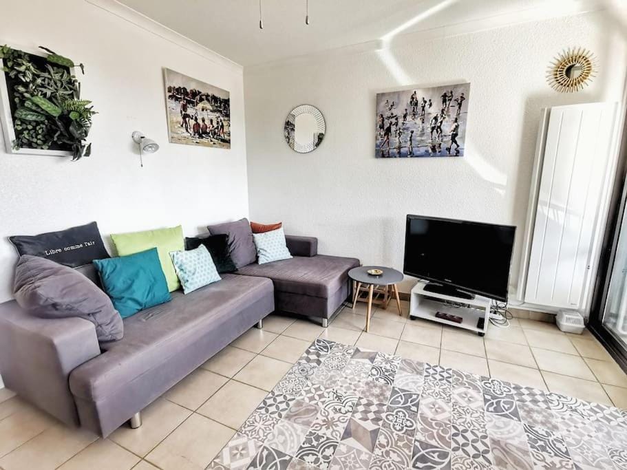 T2 au calme-vue mer et baie de Collioure-Clim-Garage Apartment in Collioure