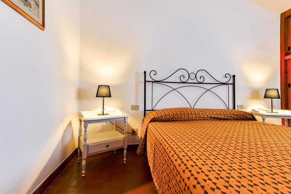 Property building, Living room, Bedroom
