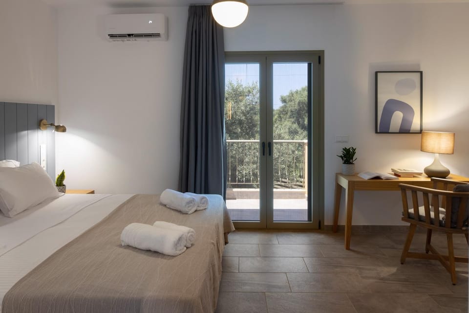Bed, Photo of the whole room, Bedroom, hair dresser, towels, air conditioner