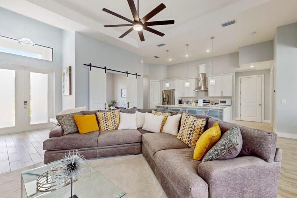 Pineapple Cove House in Cape Coral