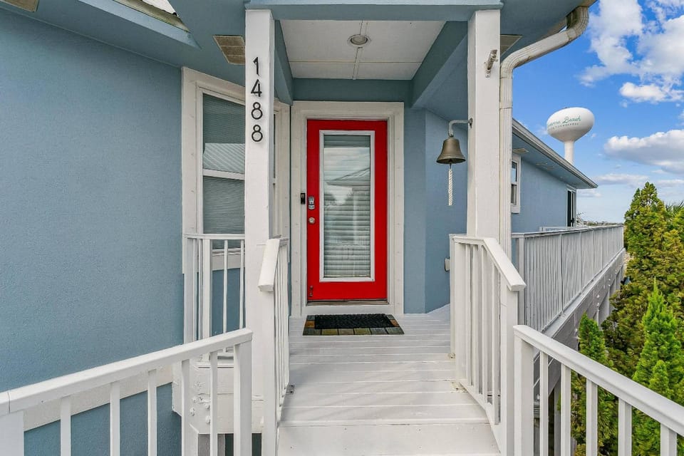1488 Homeport Dr House in Pensacola Beach