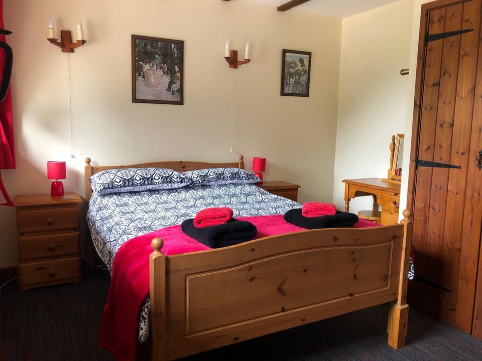 Bed, Photo of the whole room, Bedroom, towels, wardrobe