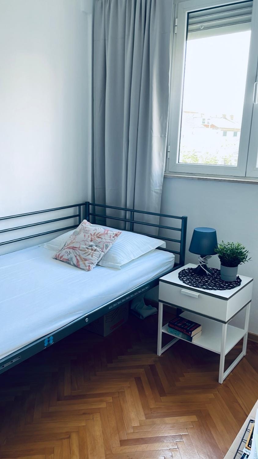 Day, Decorative detail, Bedroom