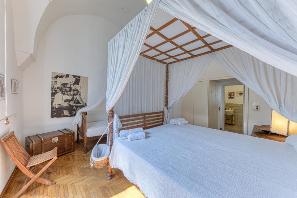 Living room, Bedroom