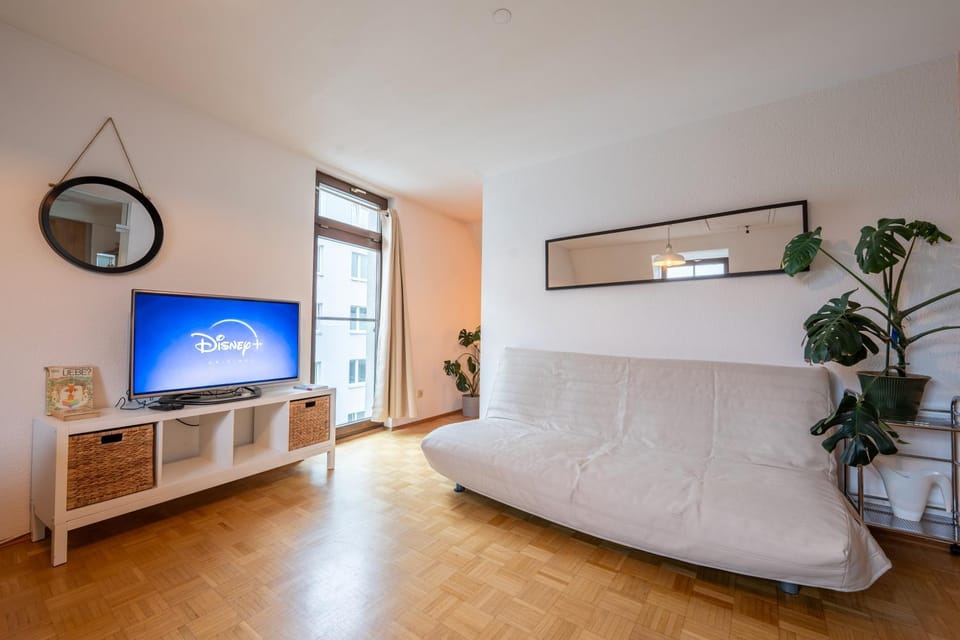 Living room, Entertainment