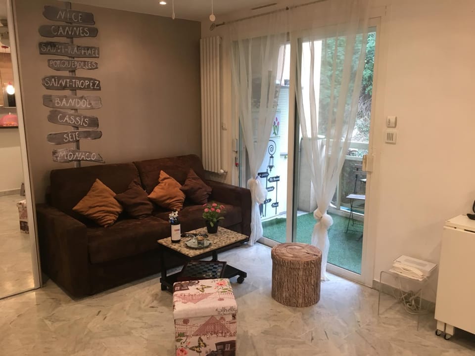 Superbe Studio in Cannes 450m sea & parking Apartment in Cannes