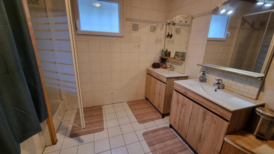 Chez Lofred 1 Vacation rental in Auvergne-Rhône-Alpes