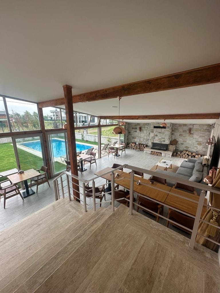 Dining area, Pool view, Swimming pool