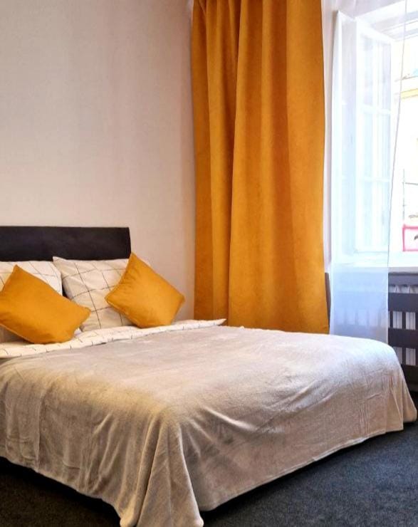 Prywatny pokój w centrum miasta Pokój 3 Bed and Breakfast in Warsaw