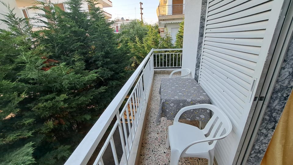 Beachfront apartment 10m from the beach Apartment in Halkidiki