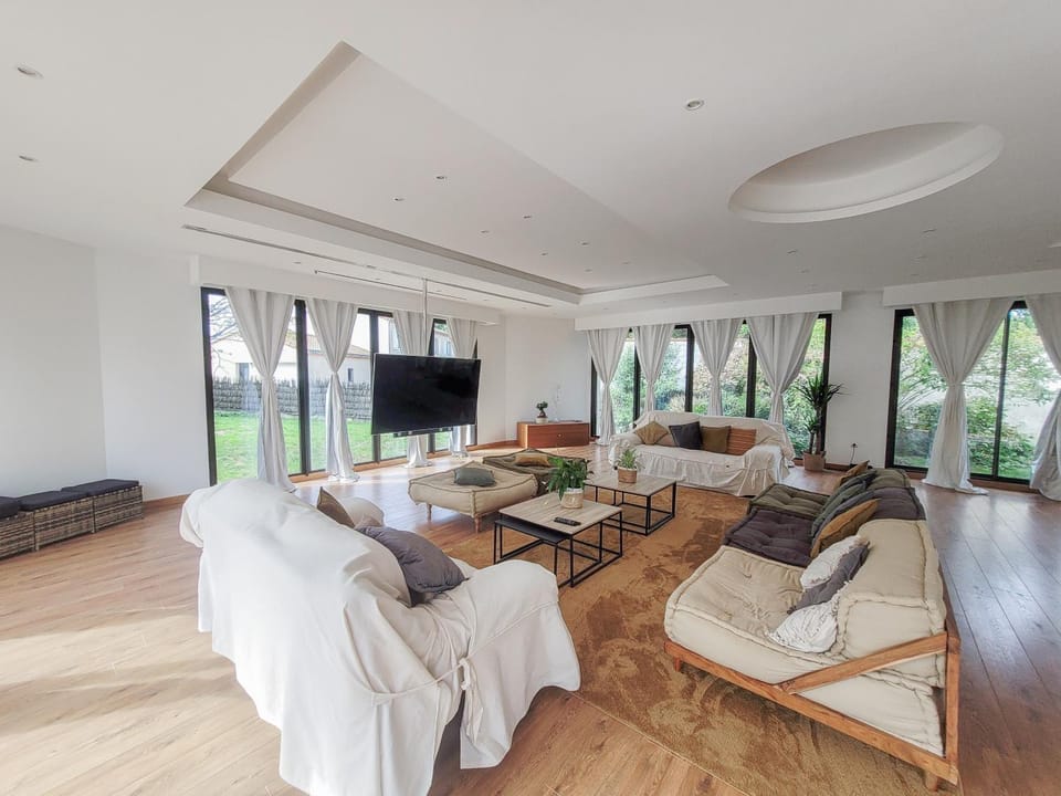 Communal lounge/ TV room, Living room