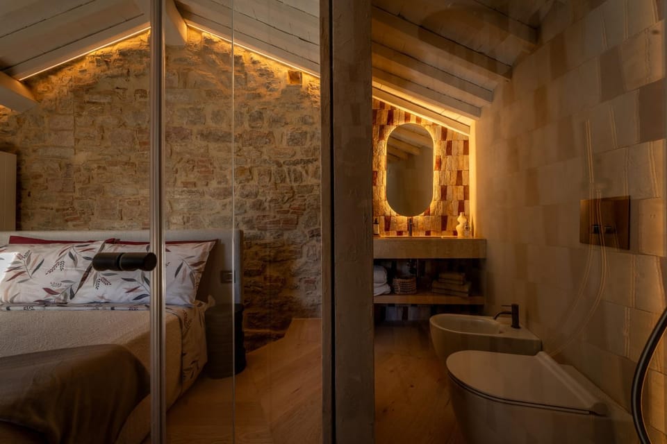 Bathroom, Photo of the whole room, Bedroom