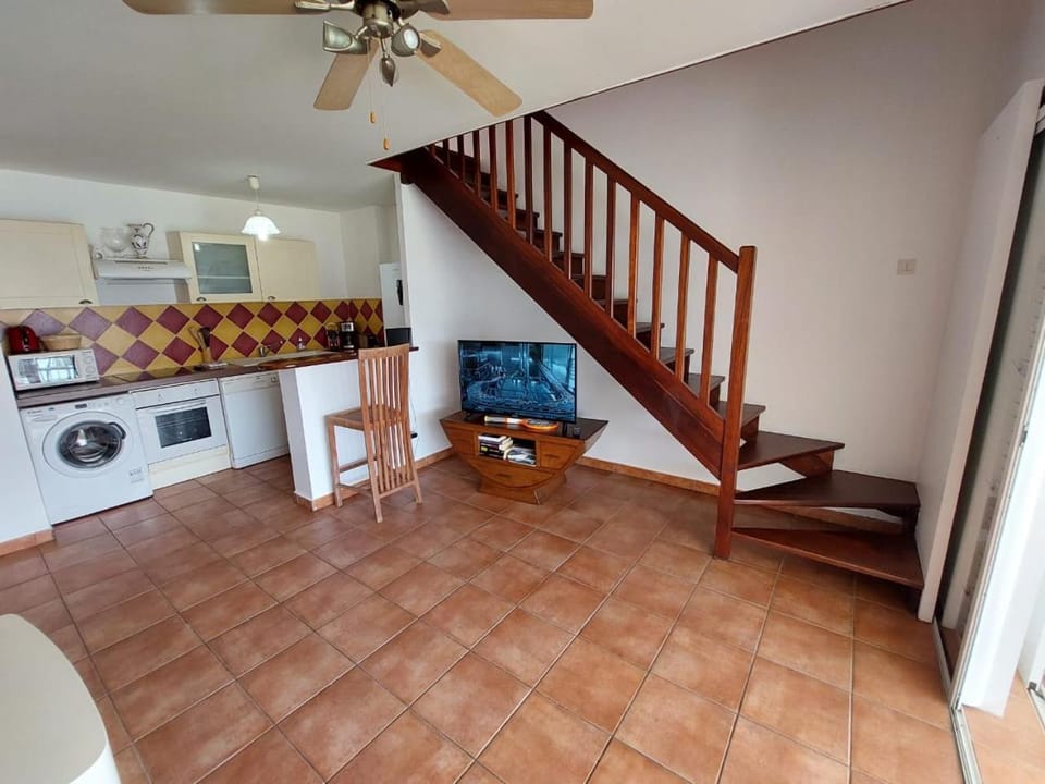 Communal lounge/ TV room, Living room, Lounge or bar