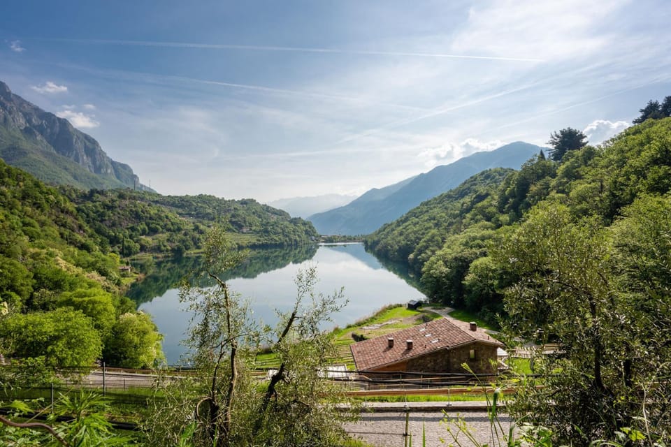 View (from property/room), Garden view, Lake view, Mountain view