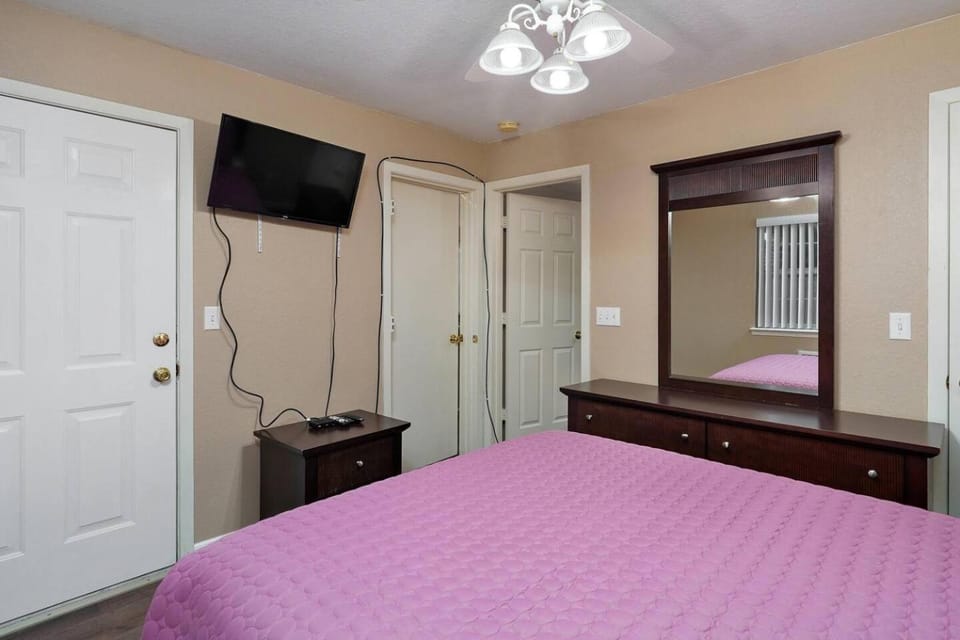 Bed, Bedroom, wardrobe