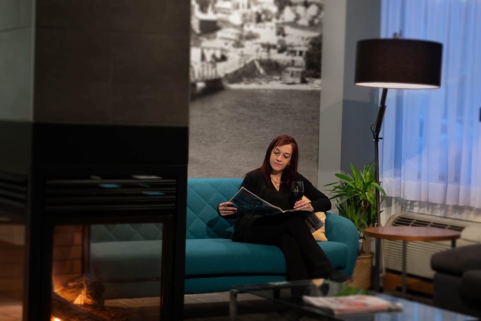 Staff, Communal lounge/ TV room