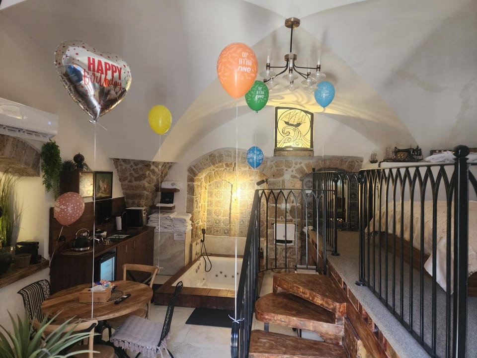 Templars suite Apartment in North District