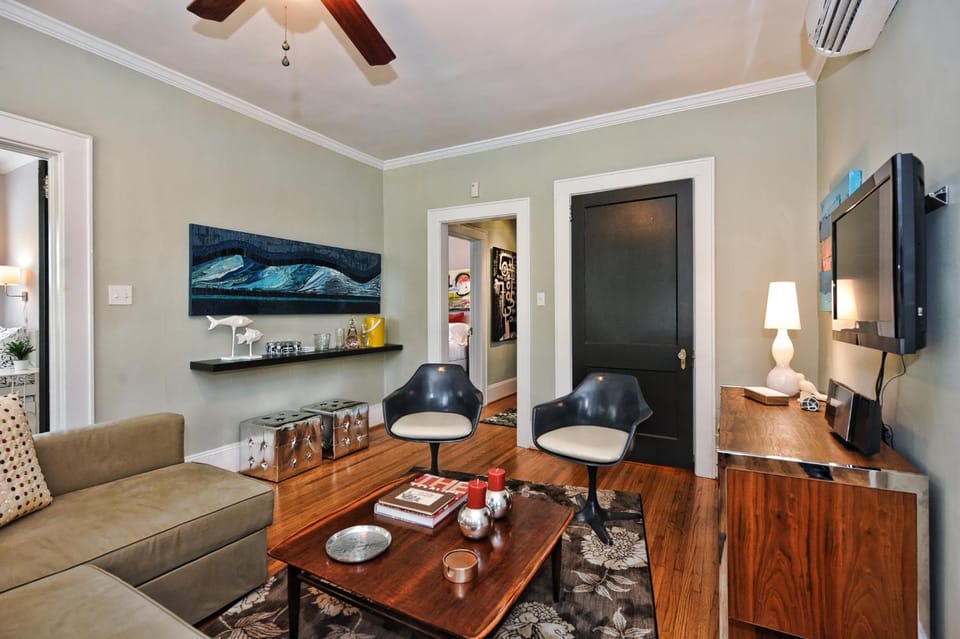 The Home Collection CLT: 800 Magnolia Apartment in Charlotte