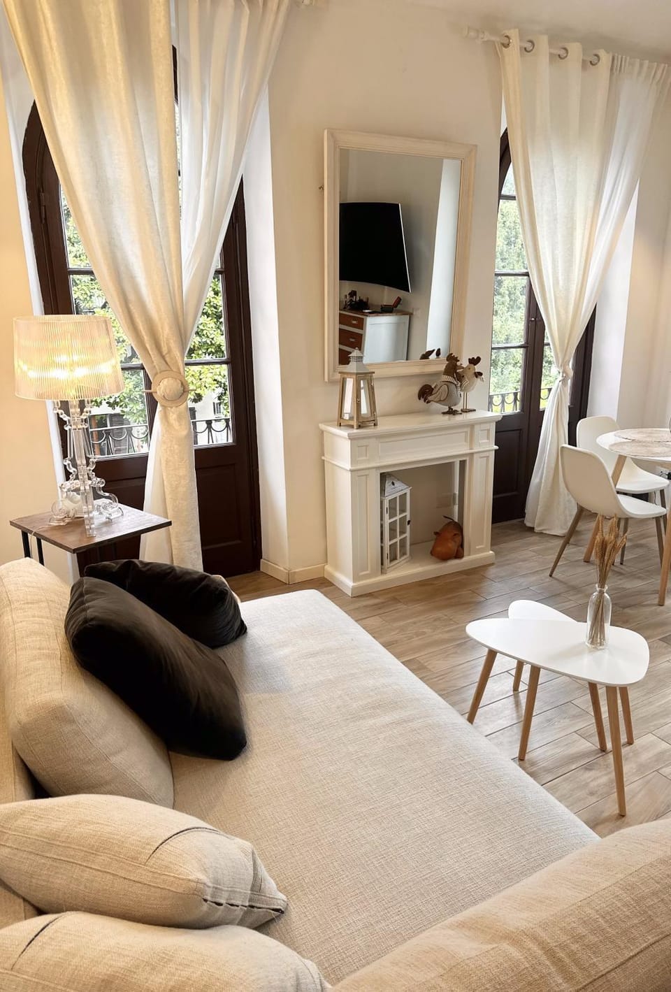 Contessa Reina Apartment in Como