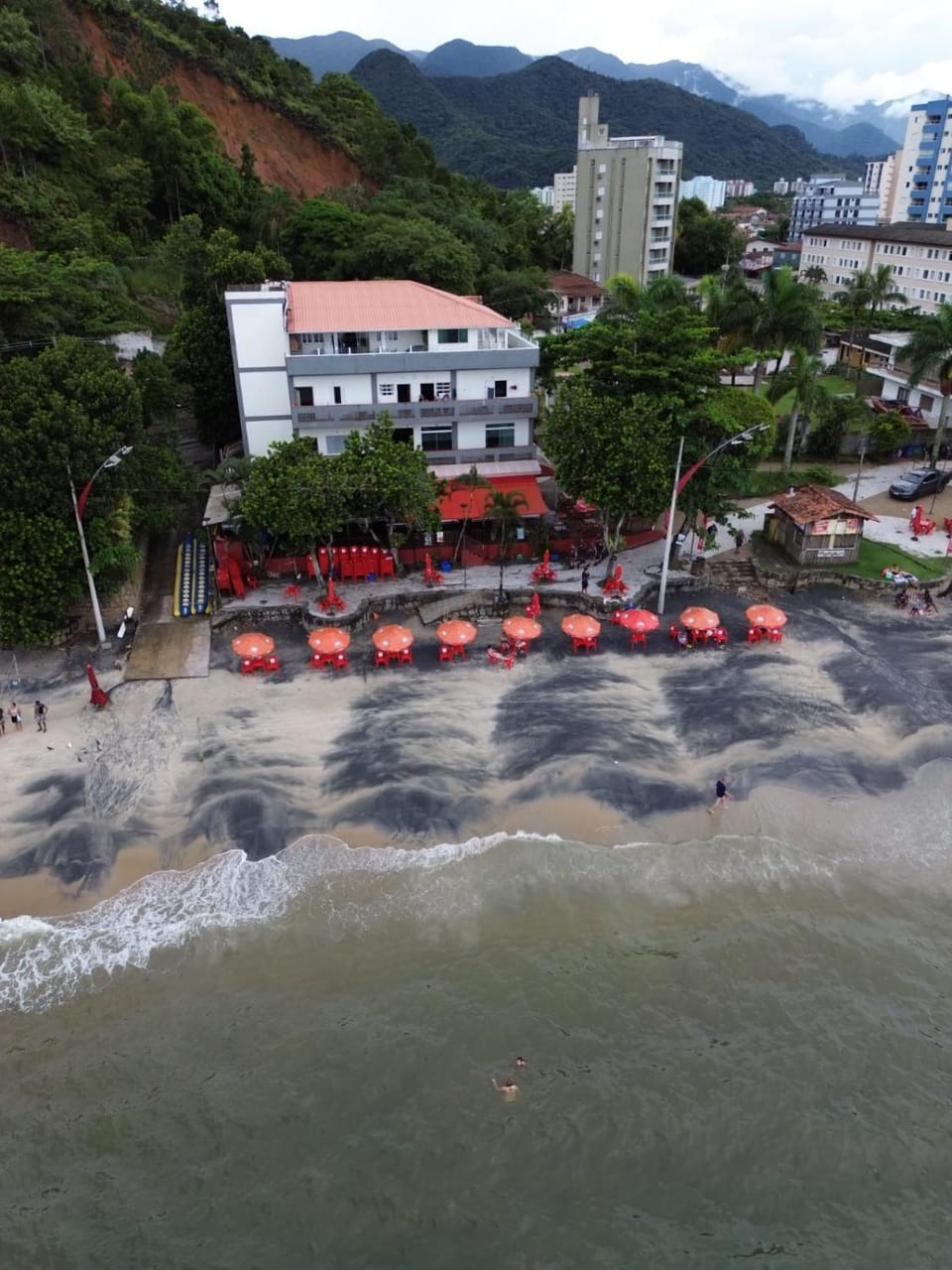 Pé na areia Prainha - Pedra do Jacaré Apartment in Caraguatatuba