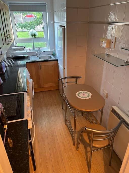 1 bed apartment in secure and convenient location Apartment in Greenock