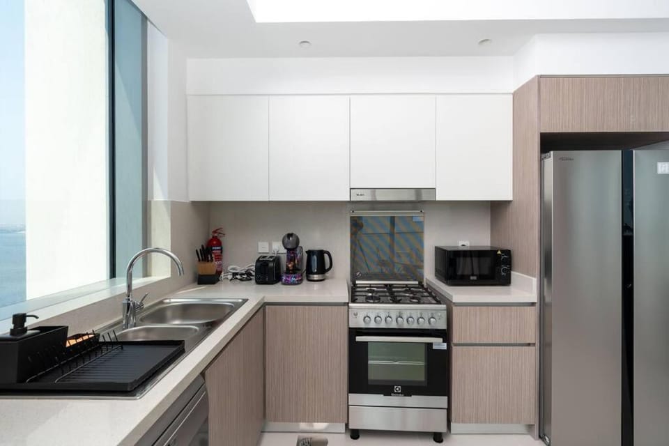 150Mbps WiFi · Sea View · 2BR Creek Harbour Apartment in Dubai