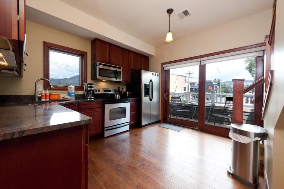 270 E College Drive Unit 206 House in Durango