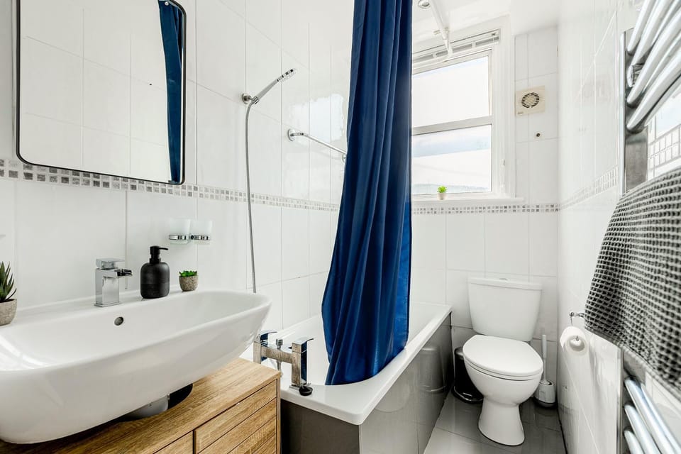 Bathroom, Bath