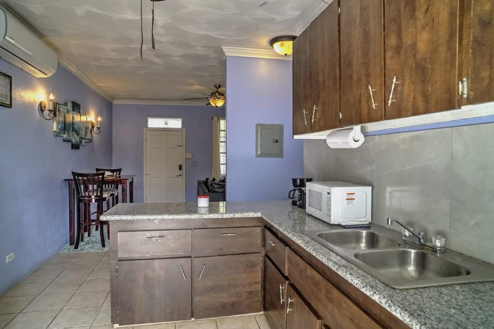 A rare find Apartment in Nassau