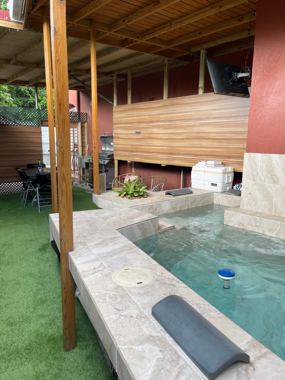 Le Quad - One Bedroom & Studio Apt - Private, Spacious & Secured Apartment in Kingston