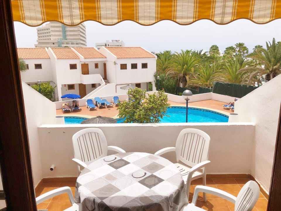 Apartamento Lucía Garden City con piscina climatizada Apartment in Costa Adeje