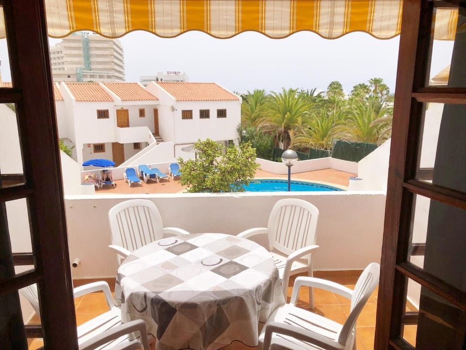 Apartamento Lucía Garden City con piscina climatizada Apartment in Costa Adeje