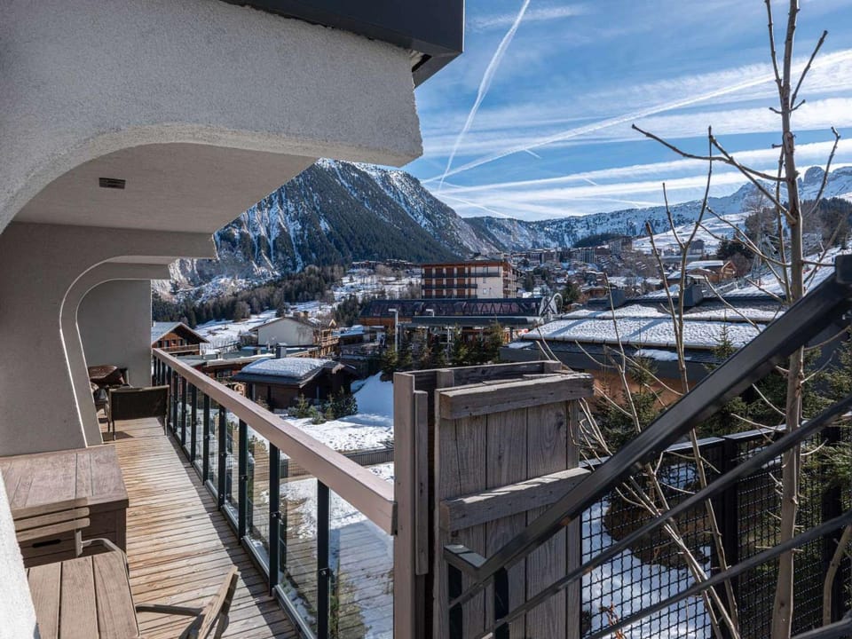 Appartement moderne à Courchevel avec terrasse et parking - FR-1-562-75 Apartment in Saint-Bon-Tarentaise