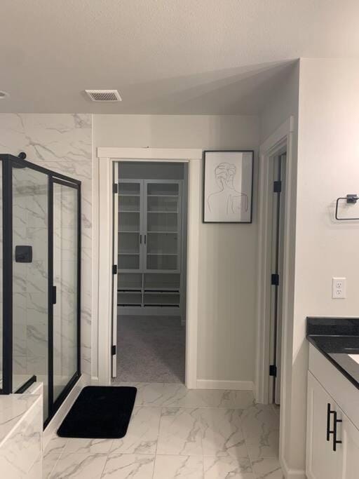 Luxe Living Lake Stevens Home! Villa in Everett