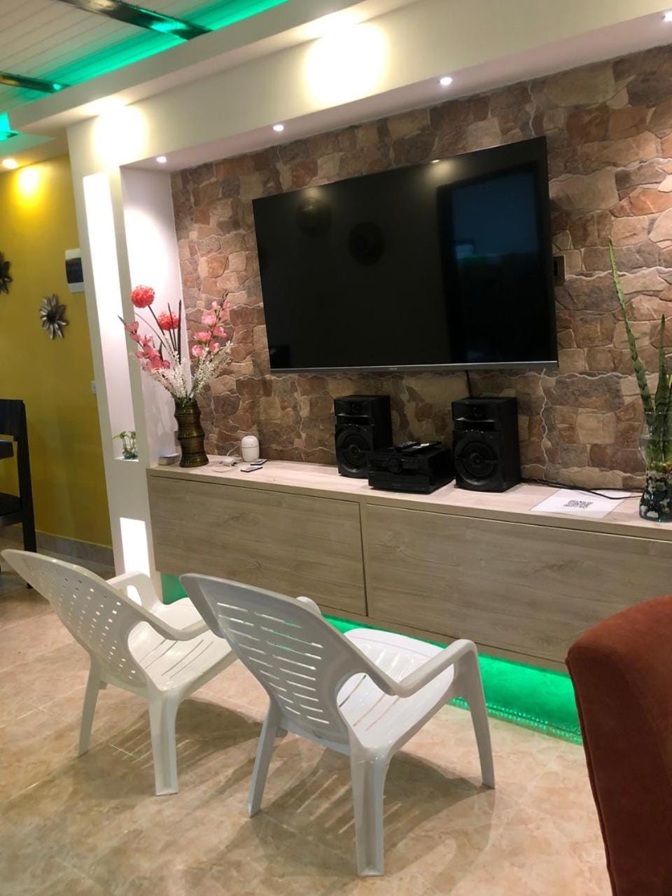 TV and multimedia, Living room