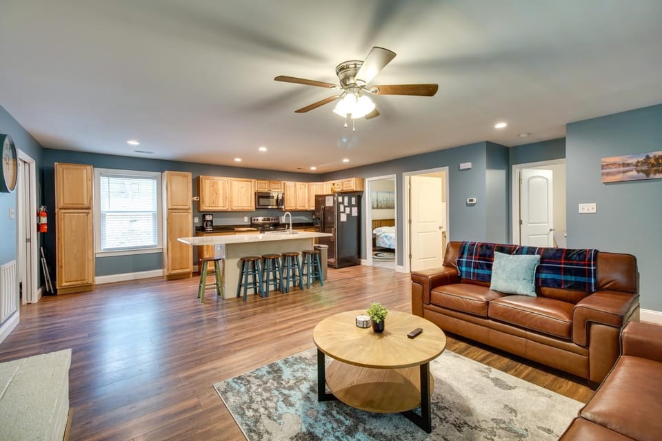 Cozy Home in Star Tannery w/ Private Backyard! House in Shenandoah Valley