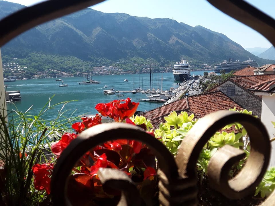 Studios Kono Apartment in Kotor