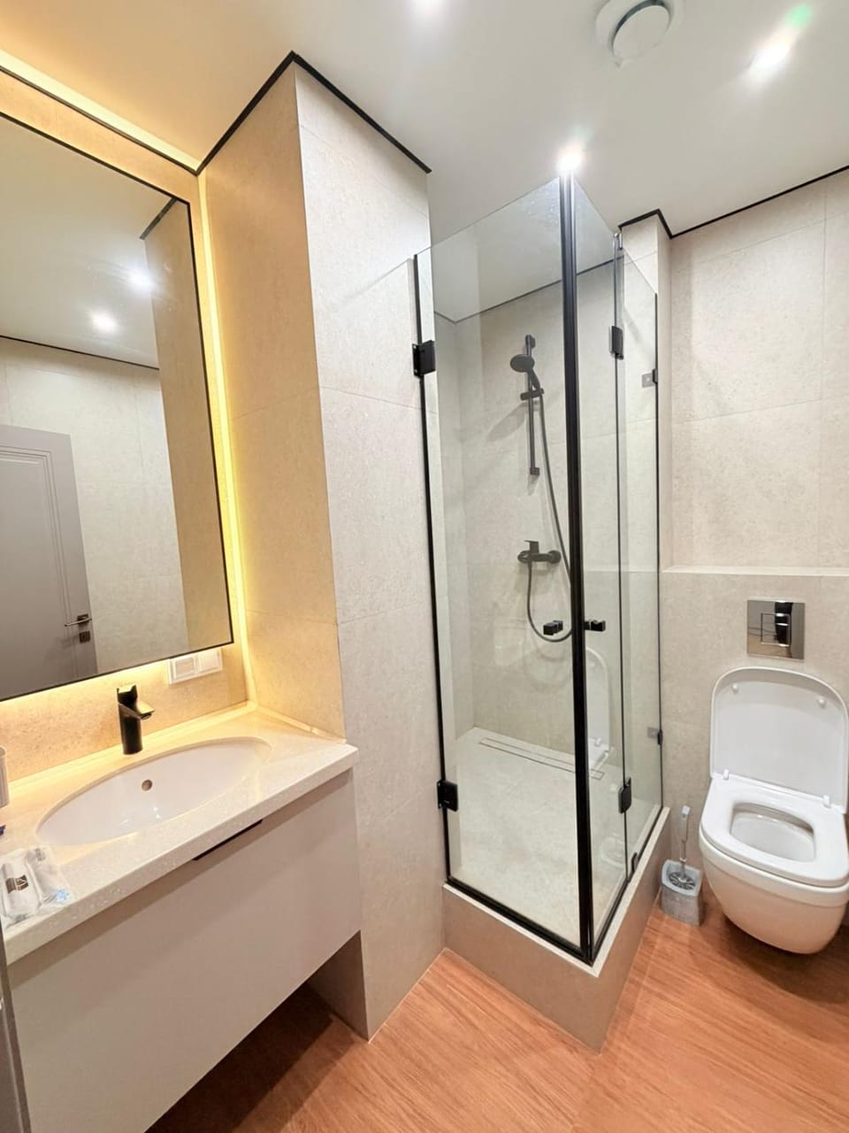 Best West Aparts Apartment in Almaty