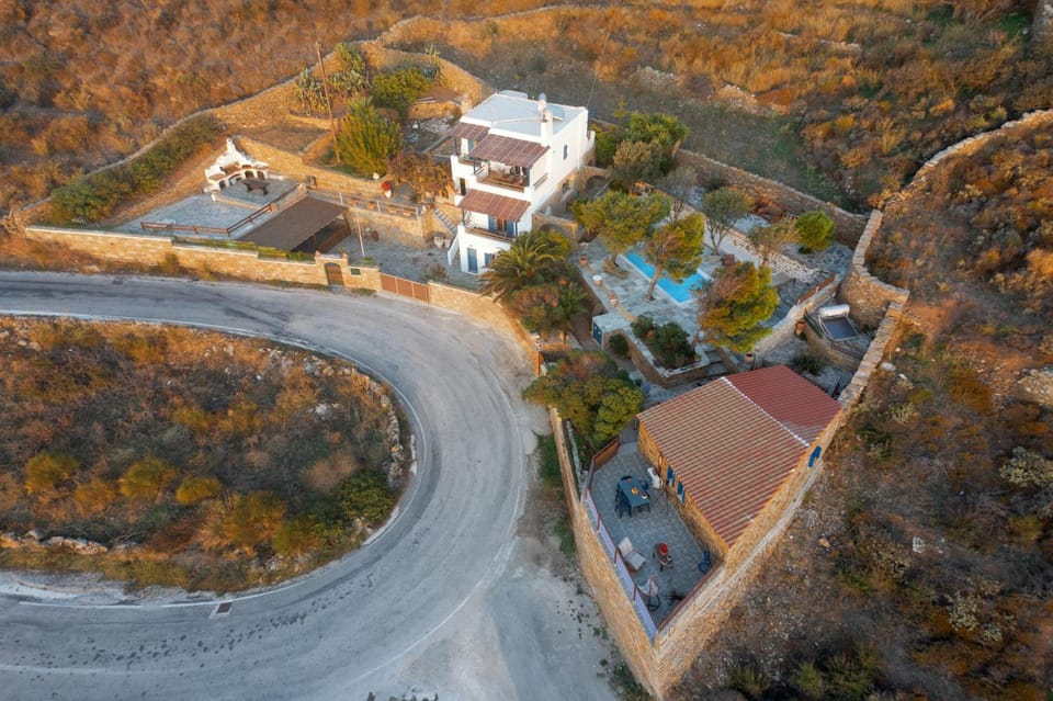 Property building, Day, Natural landscape, Bird's eye view, Location