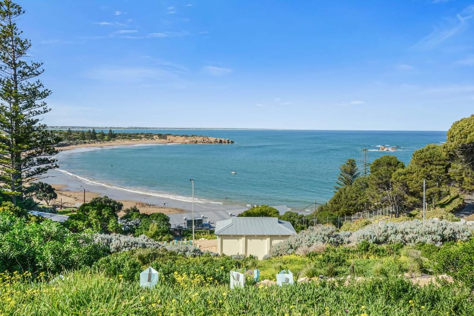 Nearby landmark, Sea view