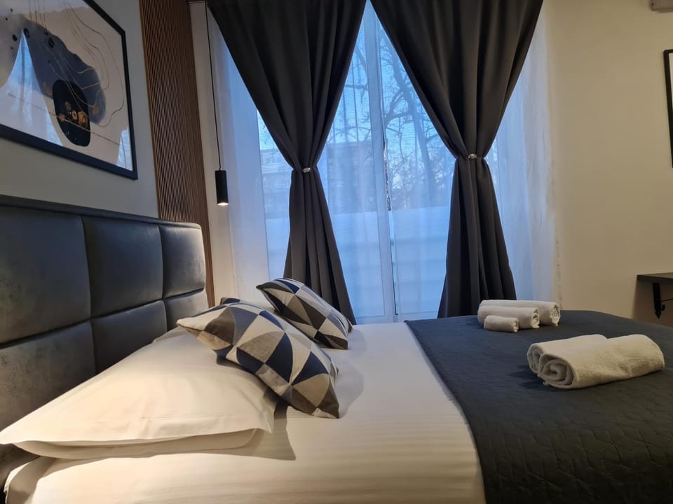 Bed, Bedroom