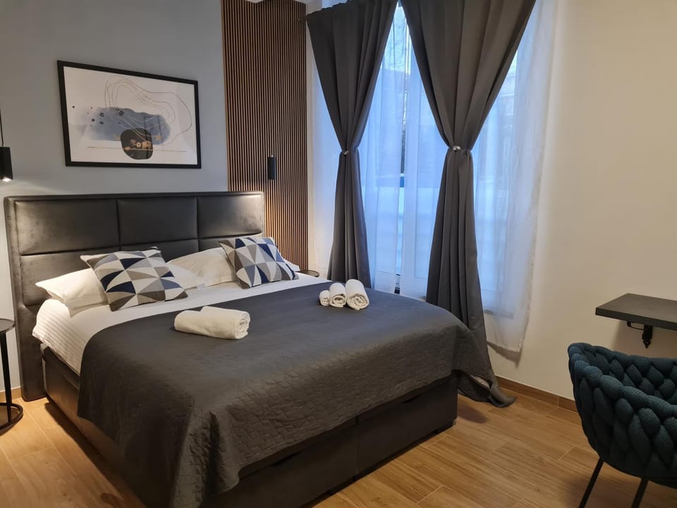 Bed, Bedroom