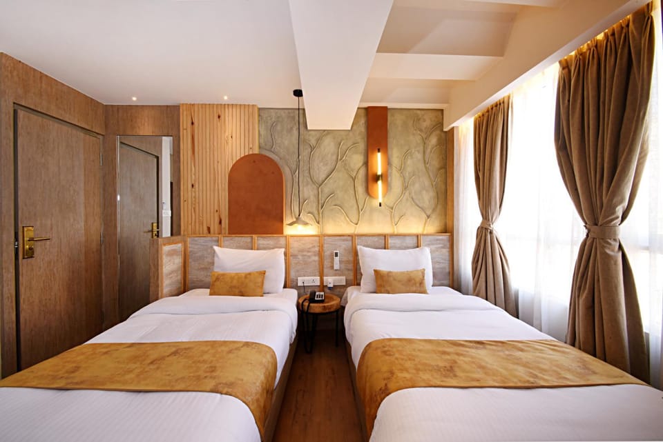 Bed, Bedroom, locker, wardrobe, air conditioner