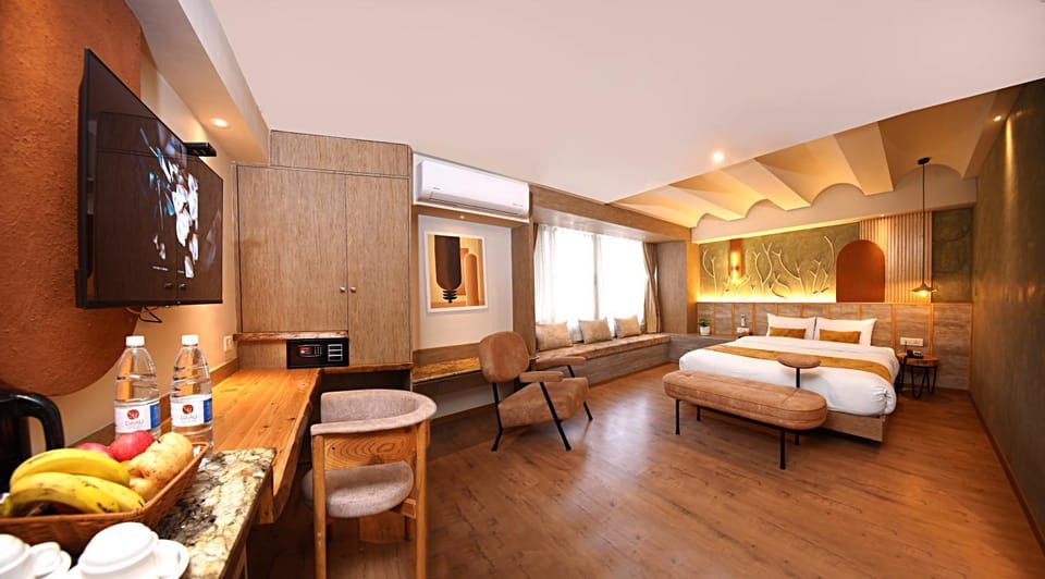 Coffee/tea facilities, Bedroom, safe, wardrobe