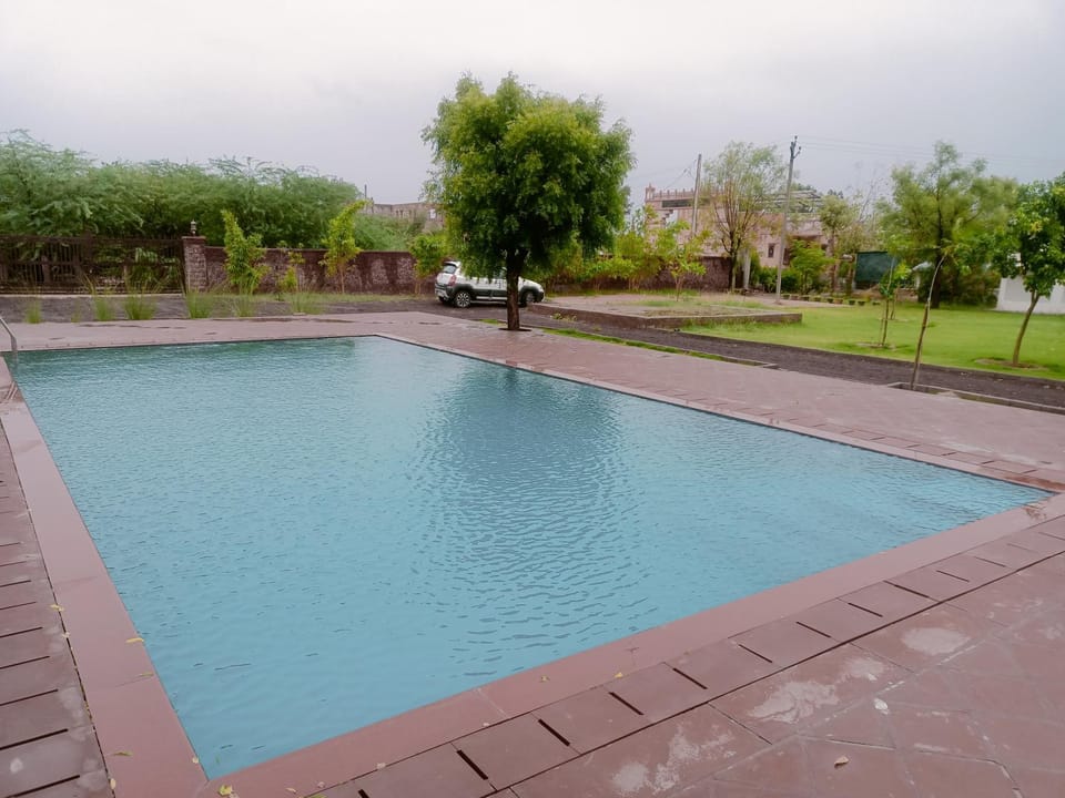 Pool view, Swimming pool