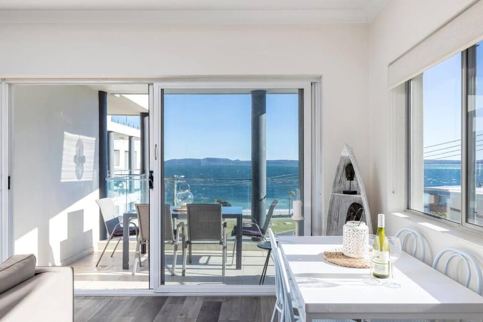 Day, Balcony/Terrace, Dining area, Sea view