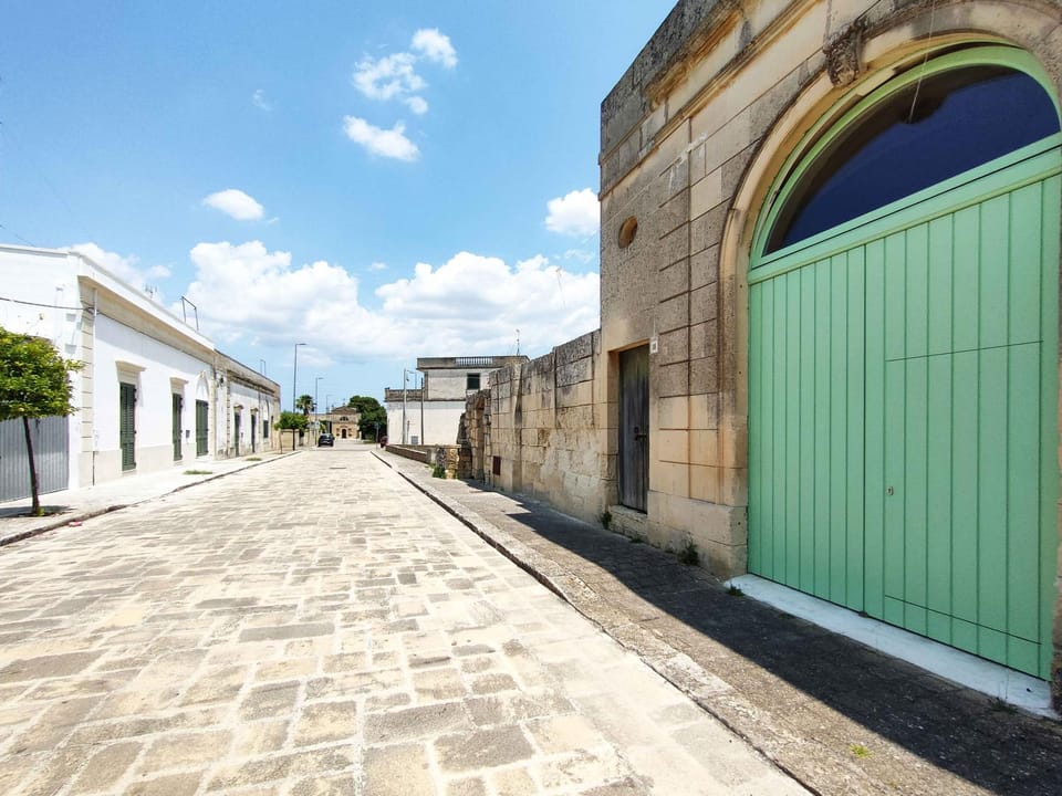 Property building, Street view